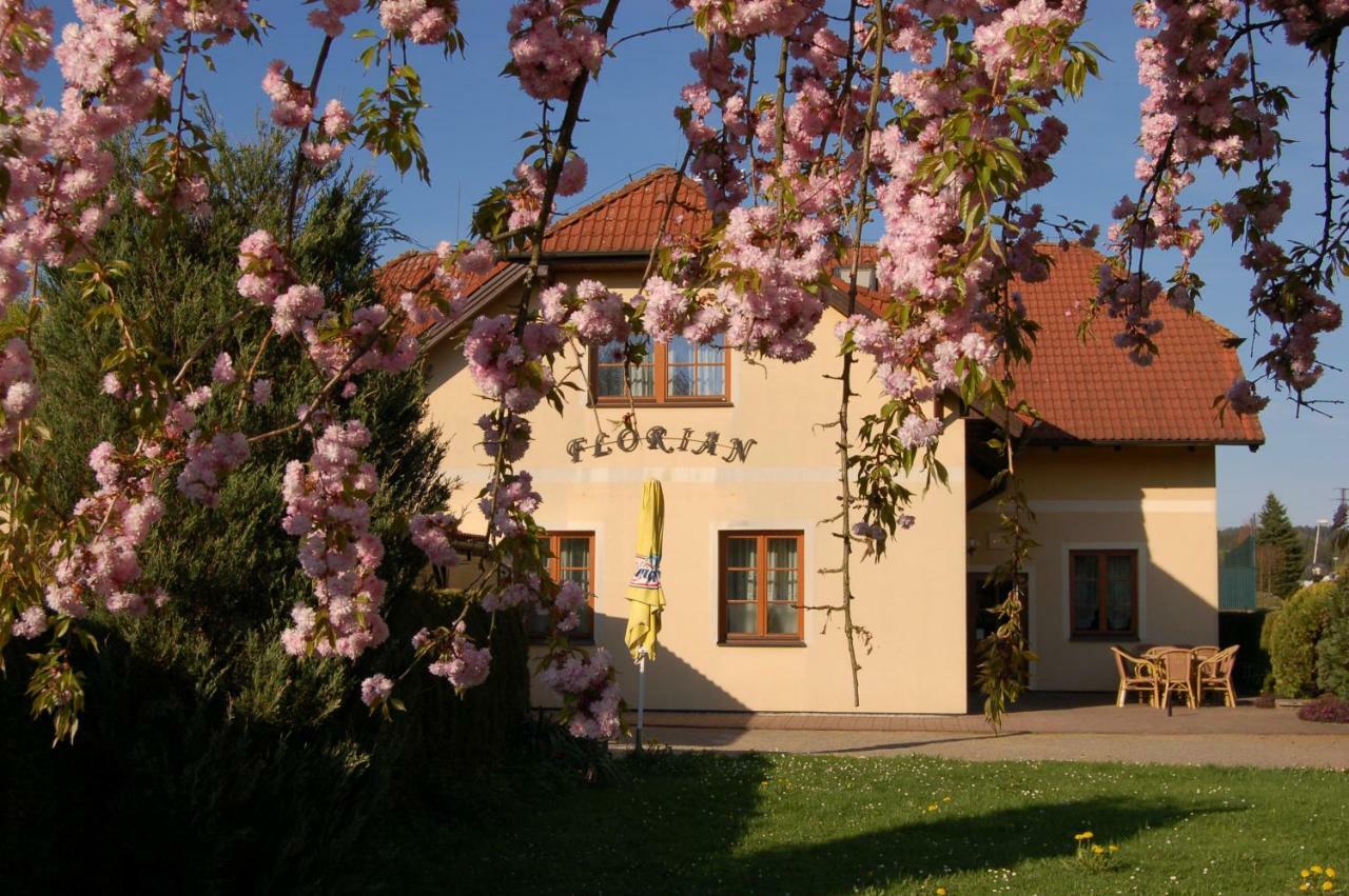 Penzion Florian Frymburk Esterno foto